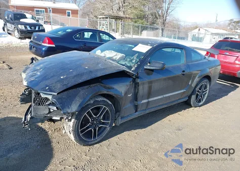 2006 Ford Mustang V6 z USA, uszkodzony, nr VIN 1ZVHT80N765247058
